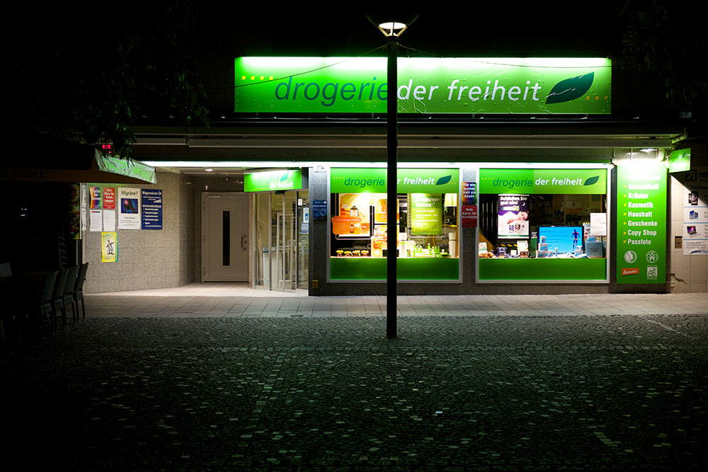 Drugstore of Freedom as a temporary renaming in public space